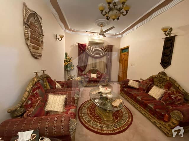 گلستانِِ جوہر ۔ بلاک 15 گلستانِ جوہر کراچی میں 6 کمروں کا 12 مرلہ مکان 4.1 کروڑ میں برائے فروخت۔