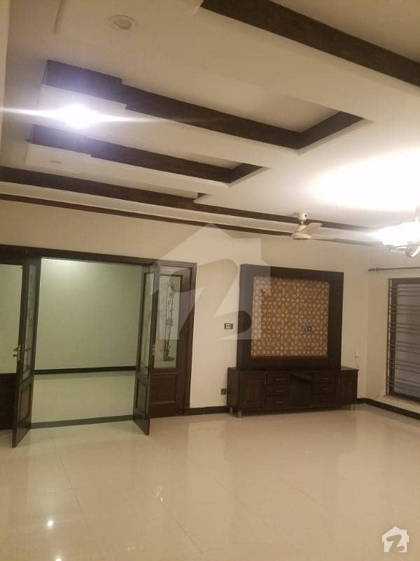 1 Kanal Brand New Basement Portion For Rent In Phase 4  Luxury Portion