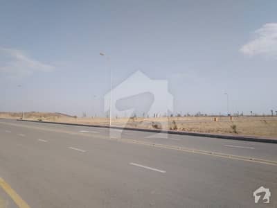 4000 Sq Yard Luxury Farm Houses Available in Bahria Town Entrance Gate 4000 Sq Yard Luxury Farm Houses Available in Bahria Town Entrance Gate