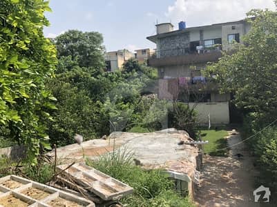 Triple Storey House With Huge Extra Land Triple Storey House With Huge Extra Land