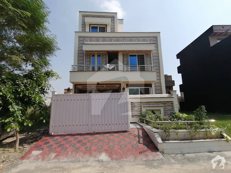 Brand New 25 X 40 House Is Available For Sale At G-14/4