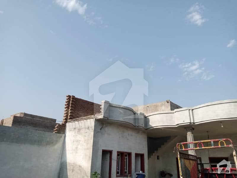 نوشہرہ ۔ مردان روڈ نوشہرہ میں 2 کمروں کا 10 مرلہ مکان 48 لاکھ میں برائے فروخت۔