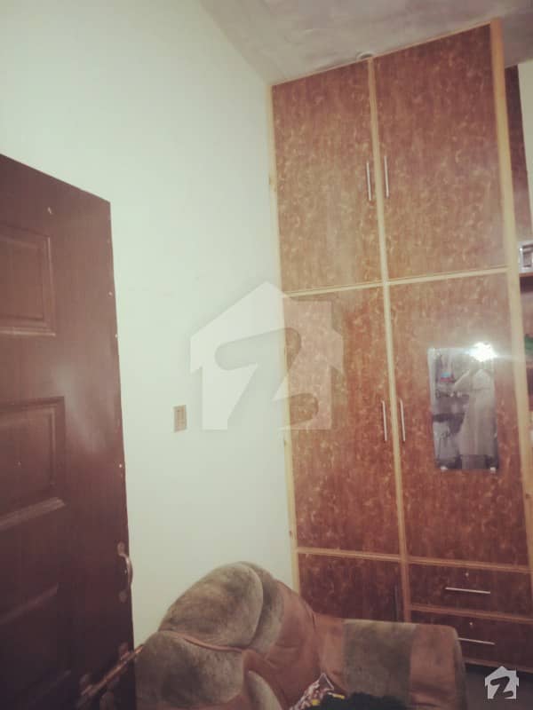غلام محمد آباد فیصل آباد میں 3 کمروں کا 2 مرلہ مکان 37 لاکھ میں برائے فروخت۔ غلام محمد آباد فیصل آباد میں 3 کمروں کا 2 مرلہ مکان 37 لاکھ میں برائے فروخت۔