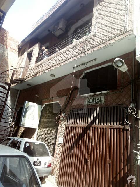 کچہ لارنس روڈ لاہور میں 6 کمروں کا 5 مرلہ مکان 1.75 کروڑ میں برائے فروخت۔