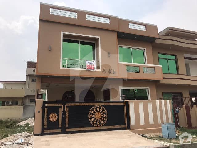 House Is Available For Sale In Jinnah Colony