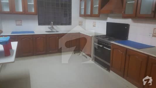I8 60X90 Independent Separate Gate Upper Floor with servant quarter is for rent I8 60X90 Independent Separate Gate Upper Floor with servant quarter is for rent