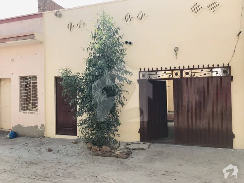 1000  Square Feet House Is Available In Danewal Town