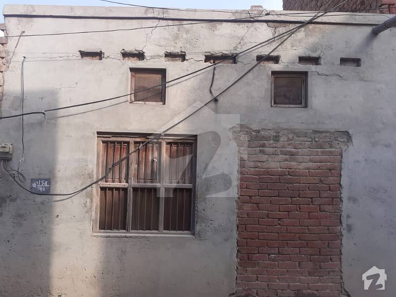 فیصل آباد بائی پاس روڈ فیصل آباد میں 1 کمرے کا 5 مرلہ مکان 25 لاکھ میں برائے فروخت۔