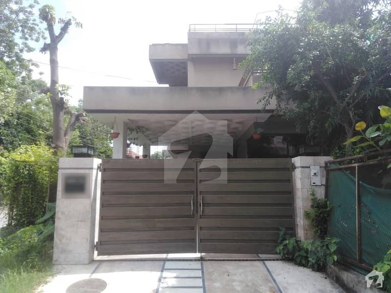 House In Gulshan-e-Ravi For Sale