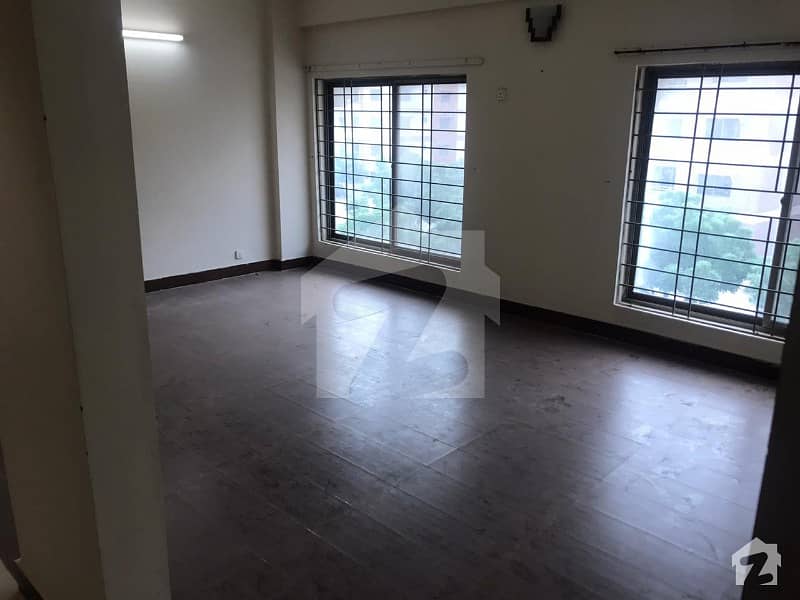 G-3 2nd Floor Flat Available For Rent