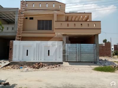 House Of 7.5 Marla In Canal Road Is Available House Of 7.5 Marla In Canal Road Is Available