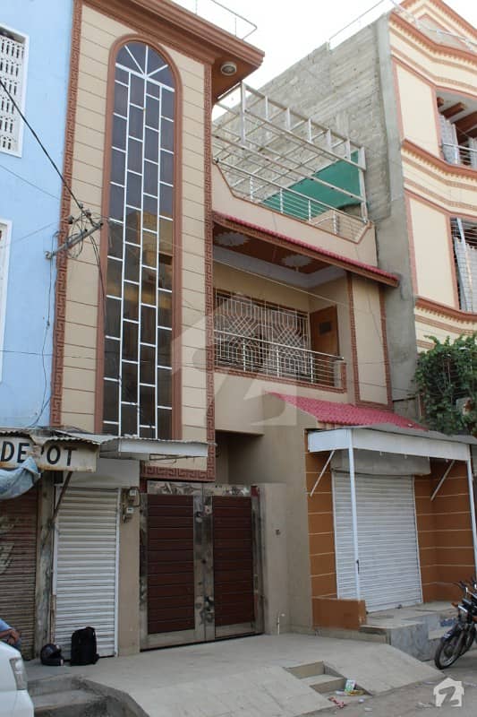 نارتھ کراچی کراچی میں 6 کمروں کا 5 مرلہ مکان 2.1 کروڑ میں برائے فروخت۔