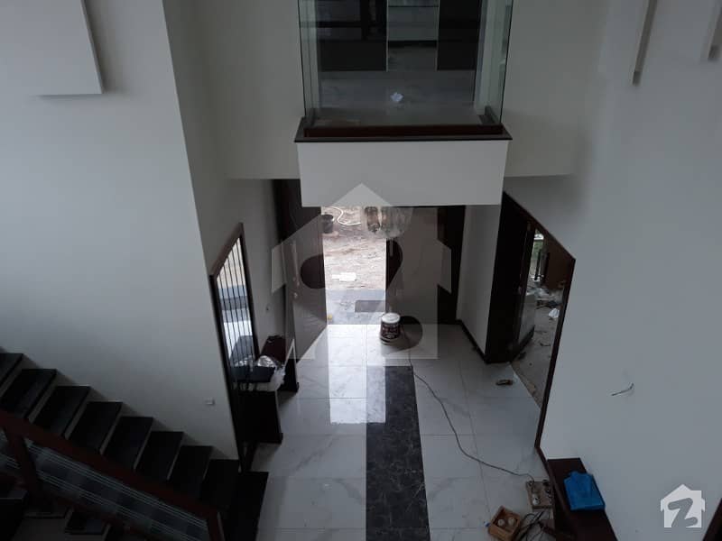 ڈی ایچ اے فیز 4 ڈیفنس (ڈی ایچ اے) لاہور میں 5 کمروں کا 2 کنال مکان 9.18 کروڑ میں برائے فروخت۔