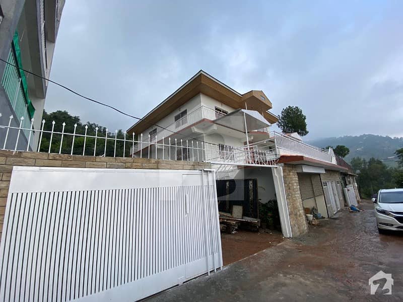 Furnished Farm House For Sale On Main Express Way