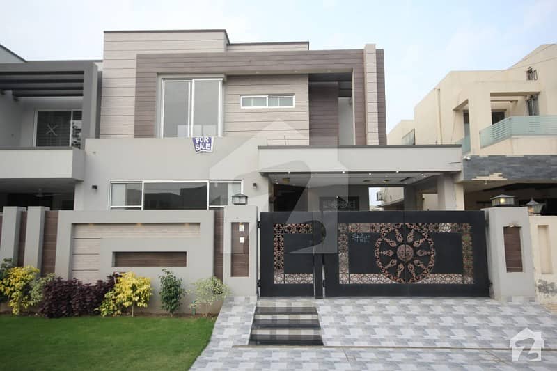 Leads Presents 10 Marla Luxury House For Sale
