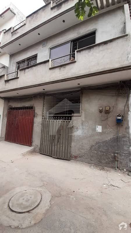 گرین ٹاؤن سیکٹر ڈی 2 لاہور میں 3 کمروں کا 5 مرلہ مکان 82 لاکھ میں برائے فروخت۔
