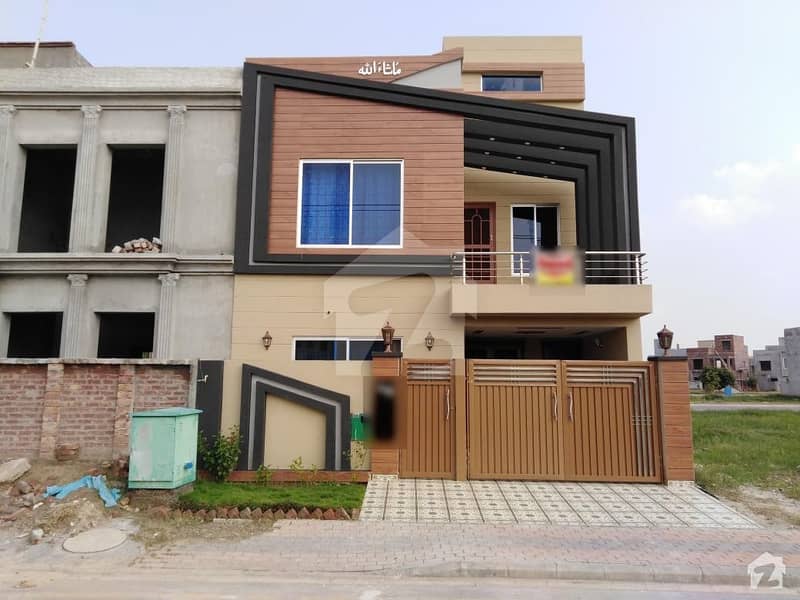 House In Bahria Town Sized 5 Marla Is Available