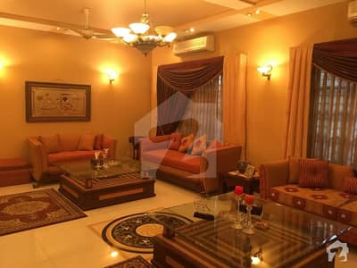گلشنِ جمال گلشنِ اقبال ٹاؤن کراچی میں 4 کمروں کا 1 کنال مکان 9.5 کروڑ میں برائے فروخت۔