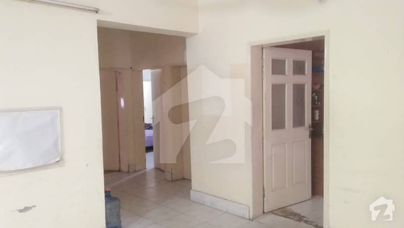 Hot Option Available For Rent In Karim Block