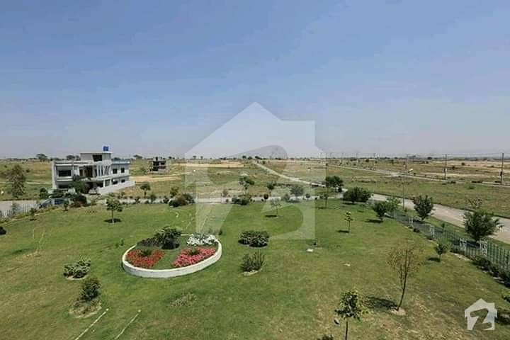 University Town Block A 5 Marla Plot For Sale