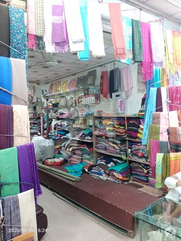 سنہری مسجد روڈ پشاور میں 0.43 مرلہ دکان 40 میں برائے فروخت۔