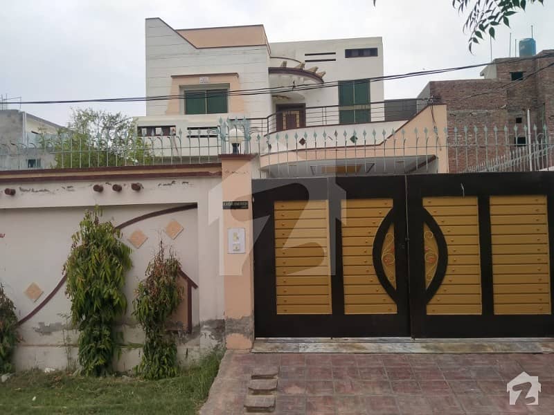 بہادر پور ملتان میں 4 کمروں کا 10 مرلہ مکان 1.2 کروڑ میں برائے فروخت۔