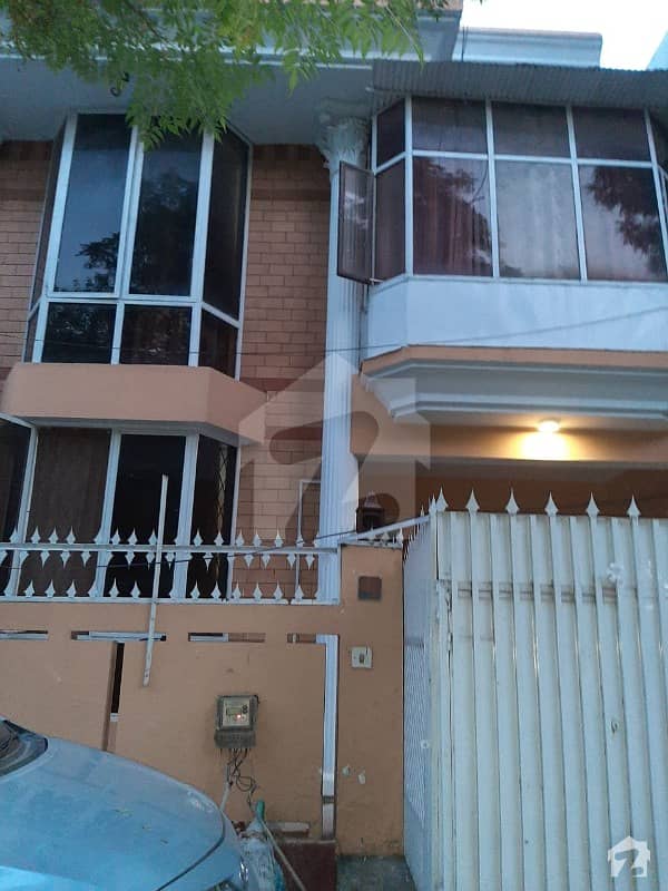 999  Square Feet House In G-11/2 For Rent At Good Location