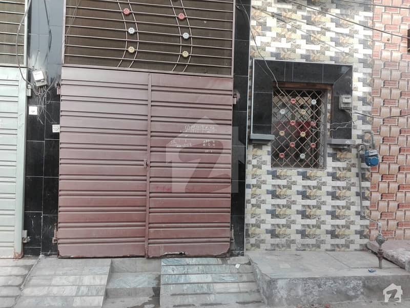 نروالہ روڈ فیصل آباد میں 3 مرلہ مکان 35 لاکھ میں برائے فروخت۔ نروالہ روڈ فیصل آباد میں 3 مرلہ مکان 35 لاکھ میں برائے فروخت۔
