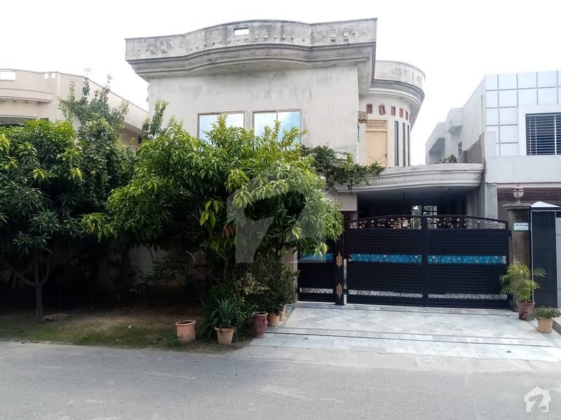 1 Kanal House In DC Colony For Sale At Good Location