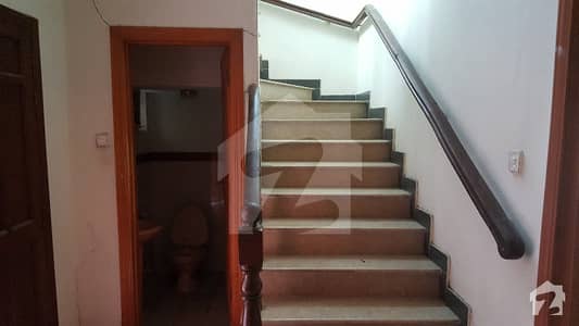 عسکری 14 راولپنڈی میں 5 کمروں کا 10 مرلہ مکان 2.35 کروڑ میں برائے فروخت۔ عسکری 14 راولپنڈی میں 5 کمروں کا 10 مرلہ مکان 2.35 کروڑ میں برائے فروخت۔