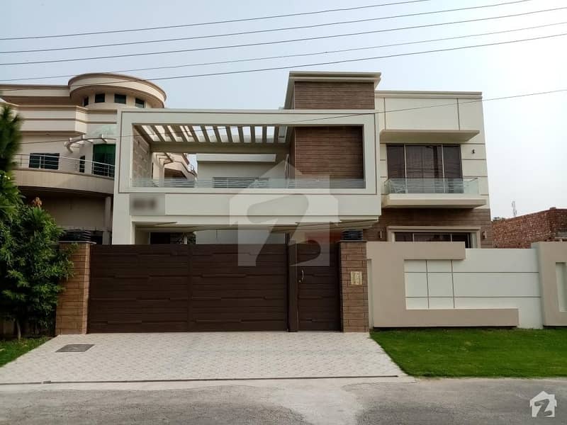 1 Kanal House For Sale In Beautiful Garden Town