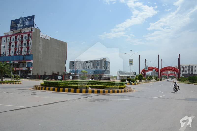 2500  Square Feet Commercial Plot For Sale In Gulberg
