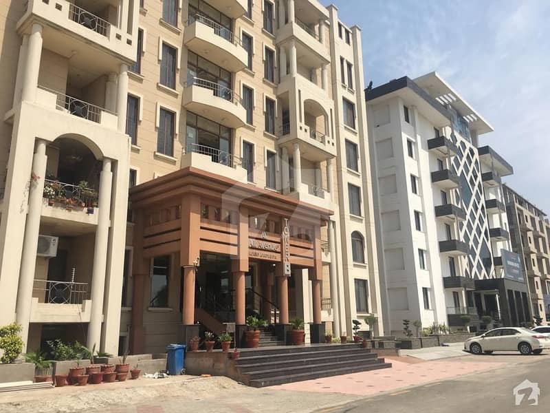 1015  Square Feet Flat In Dha Defence Is Available