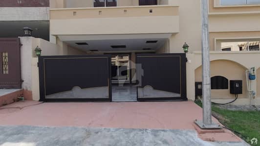 House Is Available For Sale At Beautifull Location House Is Available For Sale At Beautifull Location