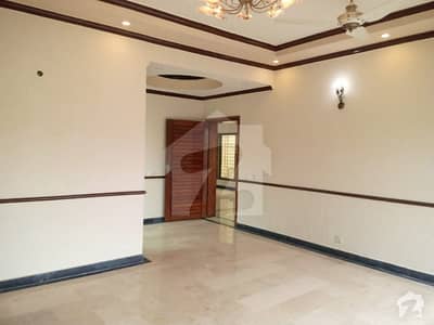 One Kanal Owner Build Solid Bungalow On Rent Must Once Visit Near Park One Kanal Owner Build Solid Bungalow On Rent Must Once Visit Near Park