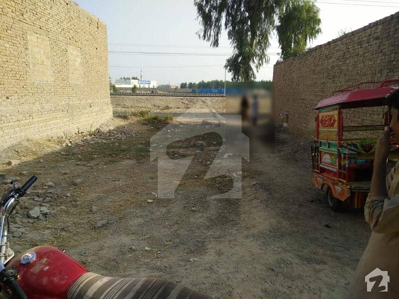 بہاولپور - بہاولنگر روڈ چشتیاں شریف میں 6 مرلہ رہائشی پلاٹ 13 لاکھ میں برائے فروخت۔