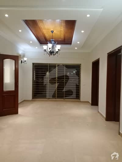 10 Marla House For Rent In Dha Phase 4 Aa Block 10 Marla House For Rent In Dha Phase 4 Aa Block