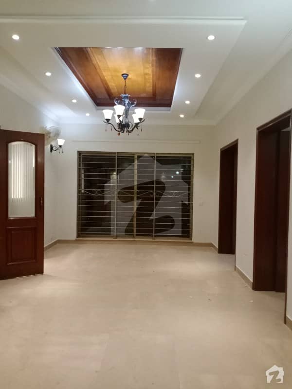 10 Marla House For Rent In Dha Phase 4 Aa Block