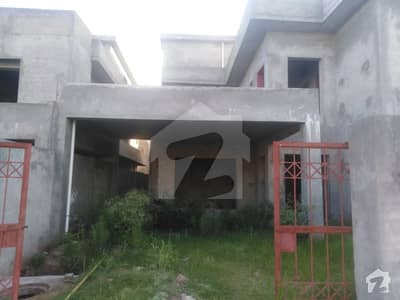 پی ایچ اے ایف آفیسرز ریزڈینسیا کوری روڈ اسلام آباد میں 4 کمروں کا 1 کنال مکان 3.5 کروڑ میں برائے فروخت۔ پی ایچ اے ایف آفیسرز ریزڈینسیا کوری روڈ اسلام آباد میں 4 کمروں کا 1 کنال مکان 3.5 کروڑ میں برائے فروخت۔