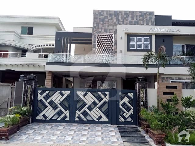 1 Kanal Luxury House For Sale In DC Colony Gujranwala Cantt