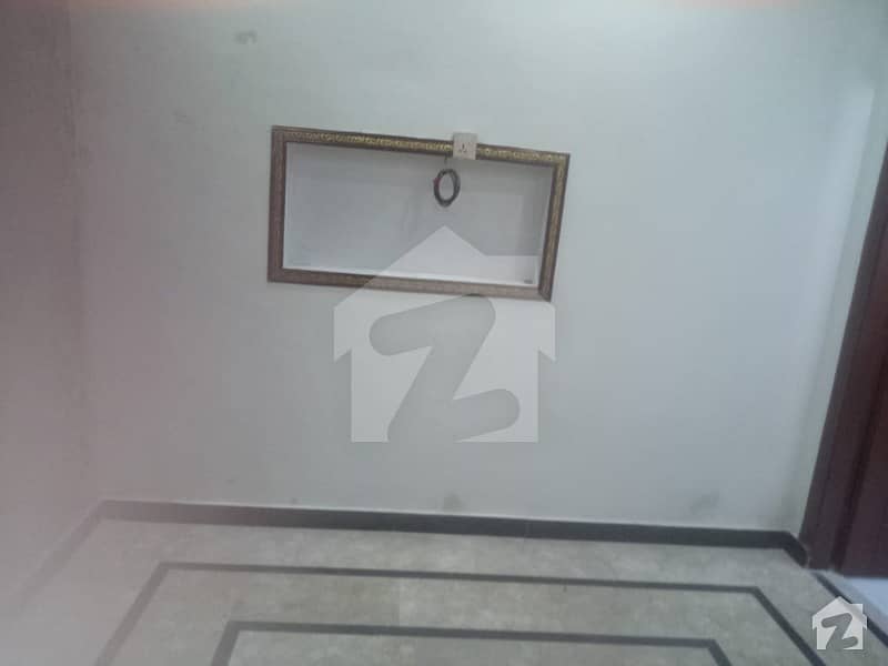 فضل ٹاؤن فیز 1 فضل ٹاؤن راولپنڈی میں 4 کمروں کا 4 مرلہ مکان 1.35 کروڑ میں برائے فروخت۔