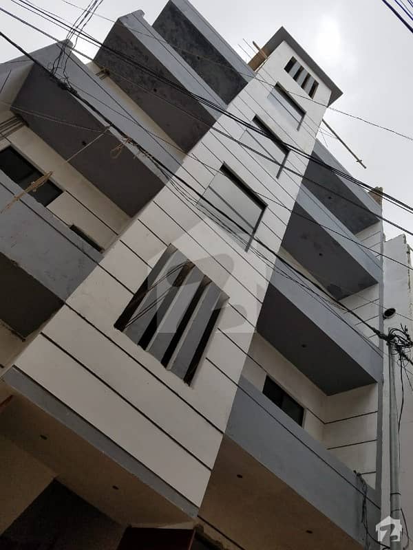 نارتھ ناظم آباد ۔ بلاک ٹی نارتھ ناظم آباد کراچی میں 2 کمروں کا 4 مرلہ فلیٹ 45 لاکھ میں برائے فروخت۔