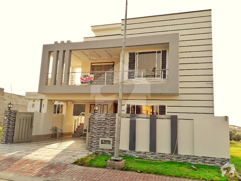 Ideal Location 10 Marla Brand New House For Sale Bahria Town Phase 8 Sector F1 Rawalpindi