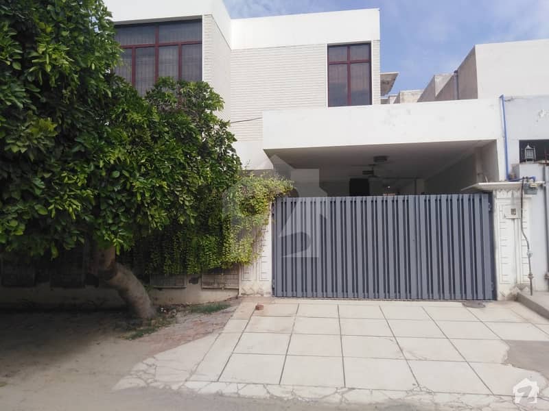 3150  Square Feet House In Model Town B Is Best Option