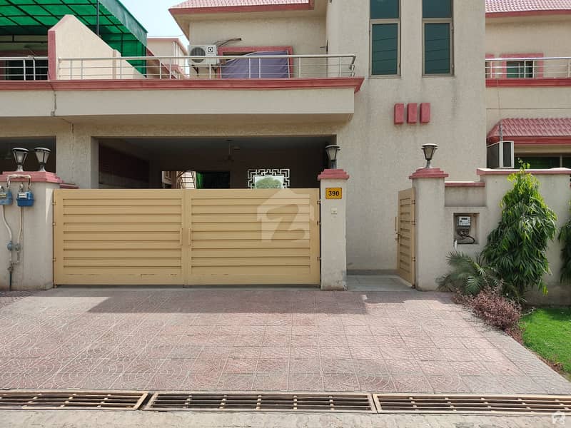 10 Marla House Available For Rent In Askari Colony