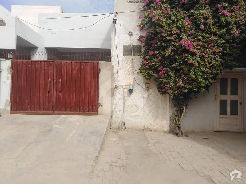 2700  Square Feet House In Model Town B For Sale At Good Location