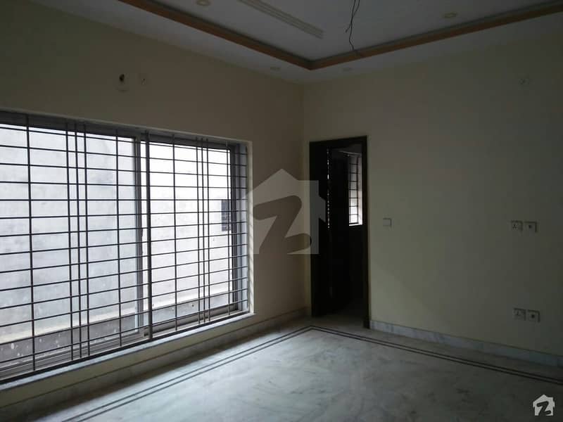 House Of 1 Kanal For Rent In EME Society
