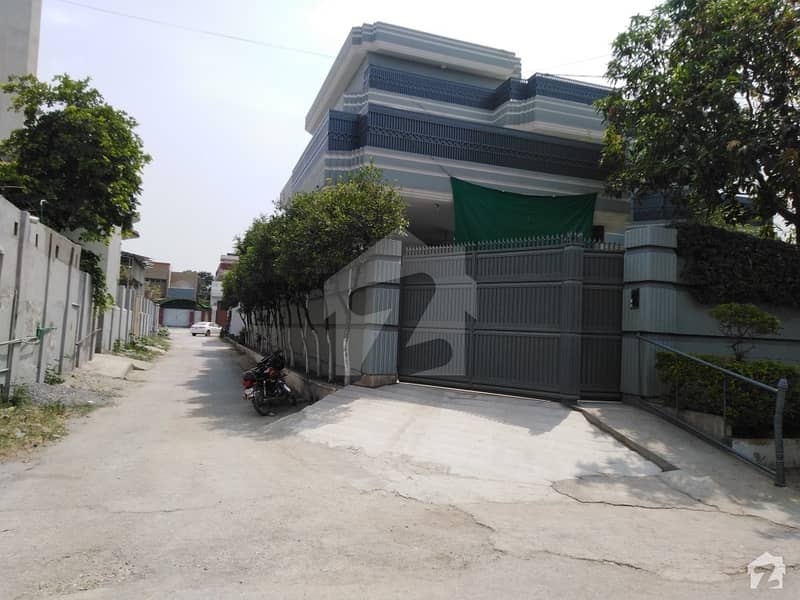 1 Kanal House Is Available For Sale In Hayatabad