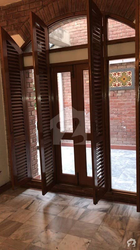 18 Marla 04 Bed Luxury House In Main Cantt On Rent Facing Pollo Ground Fully Renovated 18 Marla 04 Bed Luxury House In Main Cantt On Rent Facing Pollo Ground Fully Renovated