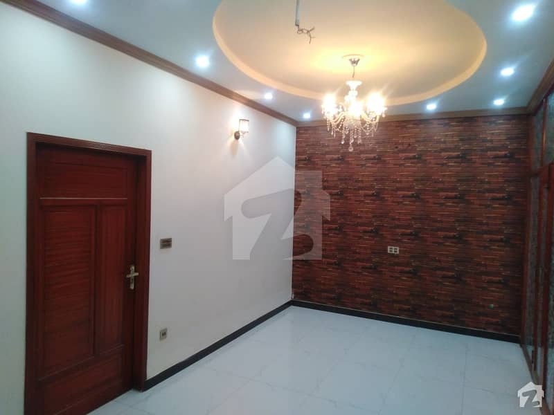 1125  Square Feet House On College Road Best Option